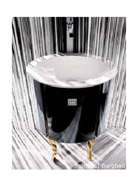 Badezimmermöbel von Burgbad versprühen einen Hauch Luxus aus alten Zeiten. Die Möbel der Masterpiece Collecion werden fast vollständig in Handarbeit gefertigt.